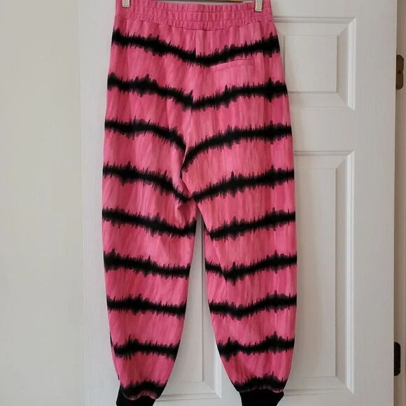 ALICE + OLIVIA Cropped tie-dyed French cotton-terry track pants. $239 Medium - Picture 7 of 9